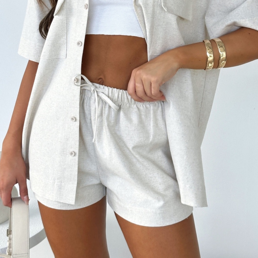 Tropical Mood Shorts Oatmeal - White Fox